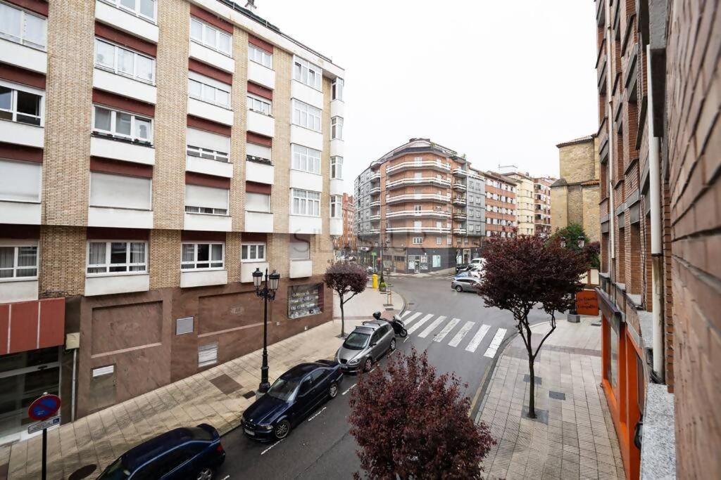 Juan Escalante By Silastur Oviedo